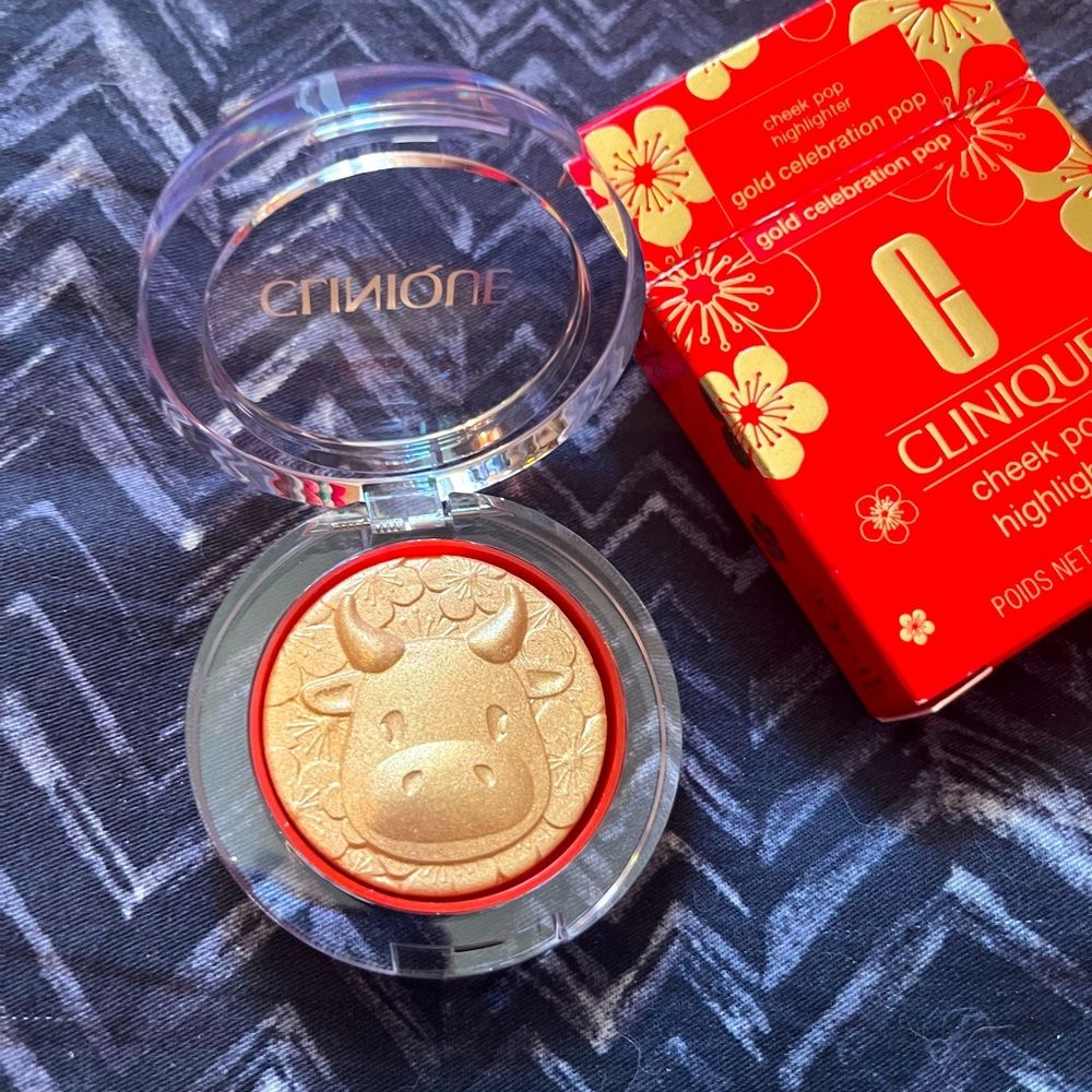 Clinique Limited edition highlighter year of the cow. New in the box.